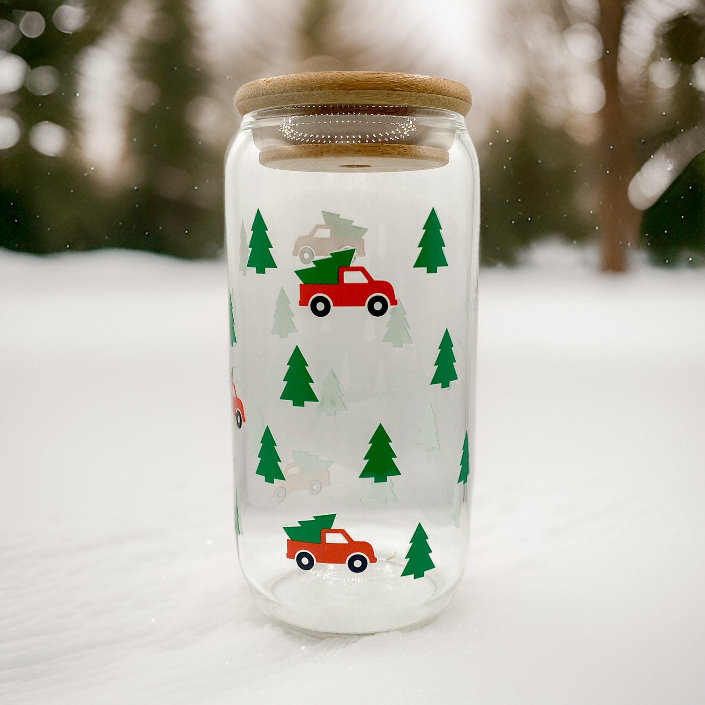 Farm Fresh Trees 16 Ounce Glass Cup With Lid and Glass Straw