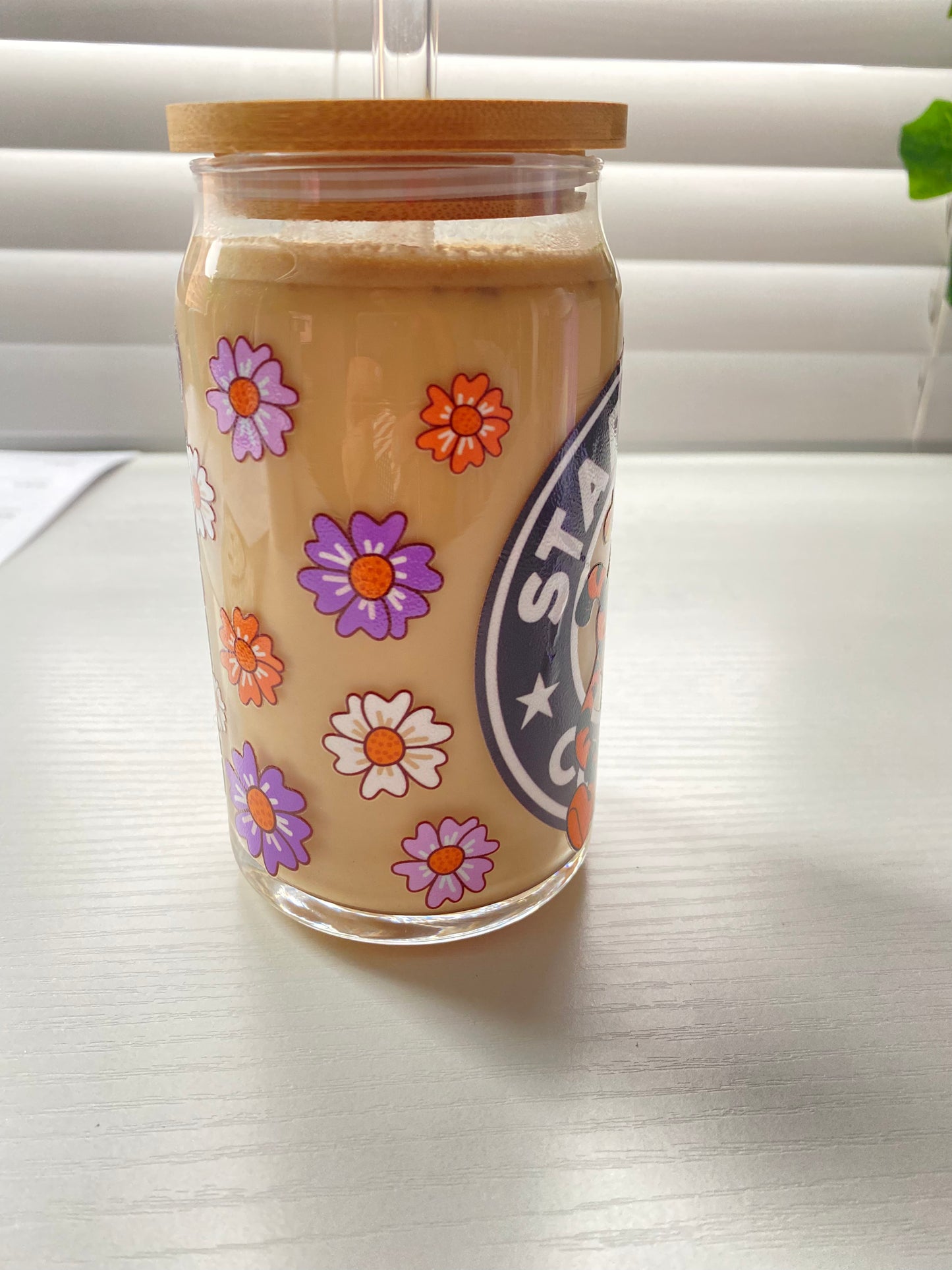 Tigger’s 16 Ounce Glass Can