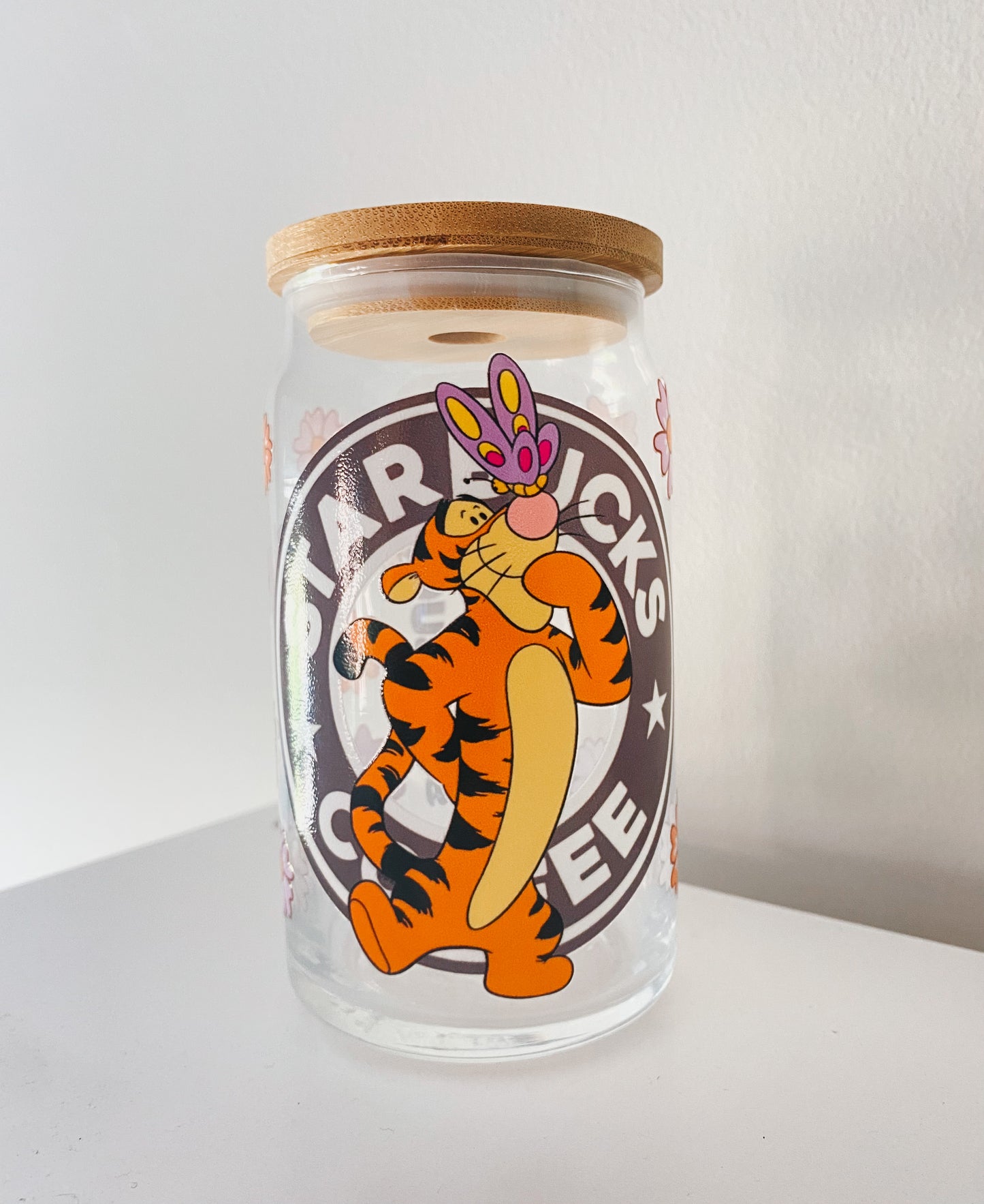 Tigger’s 16 Ounce Glass Can