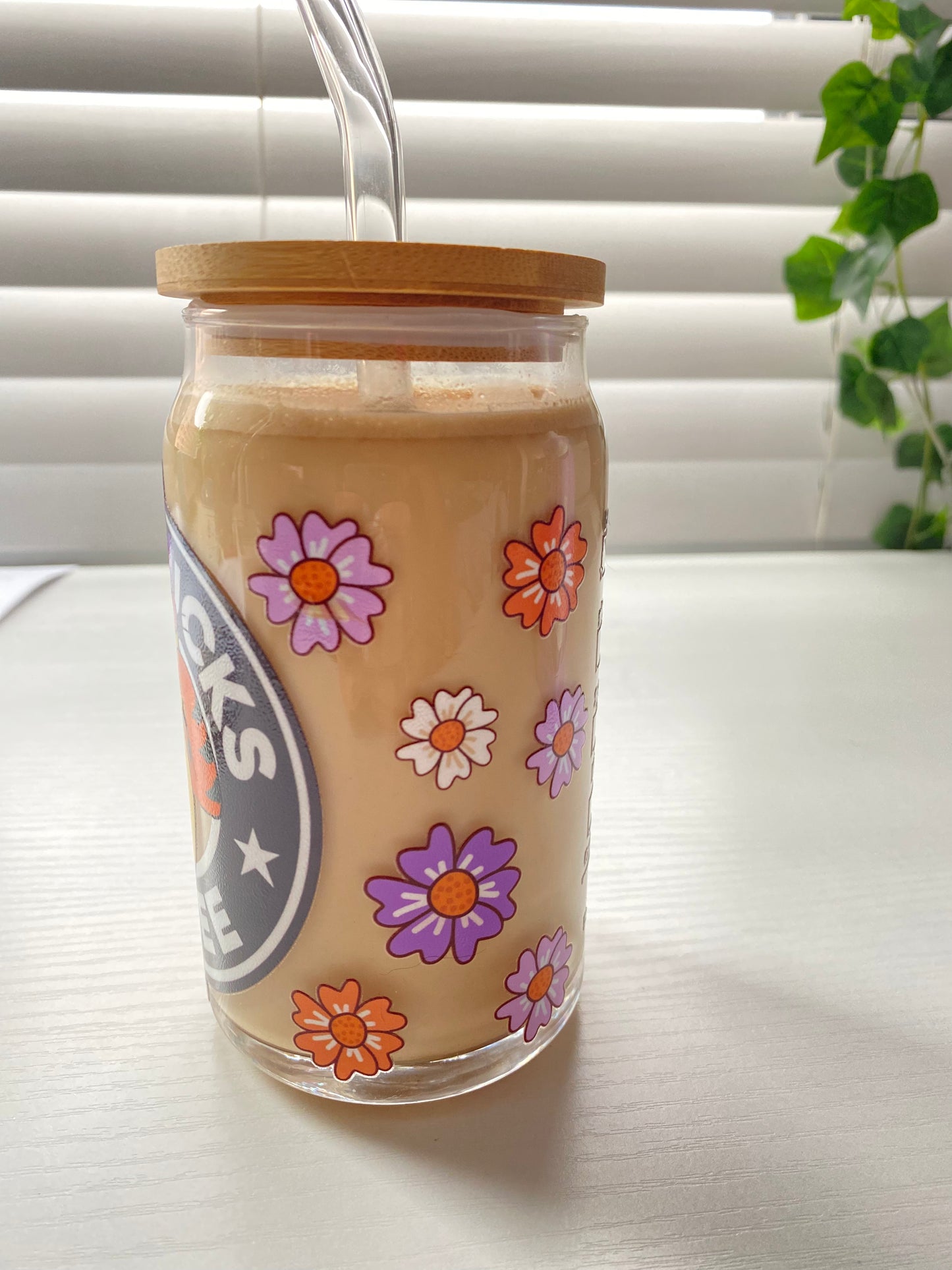 Tigger’s 16 Ounce Glass Can