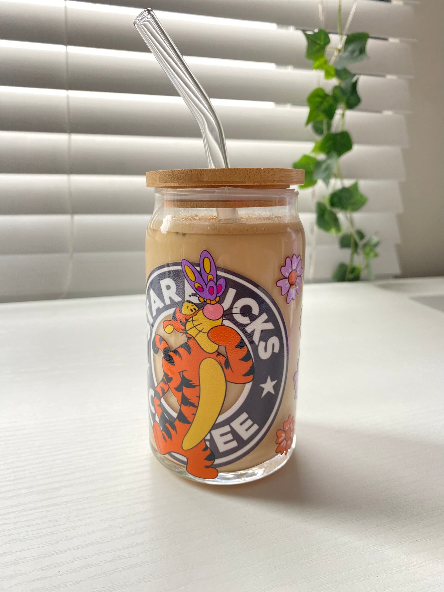 Tigger’s 16 Ounce Glass Can